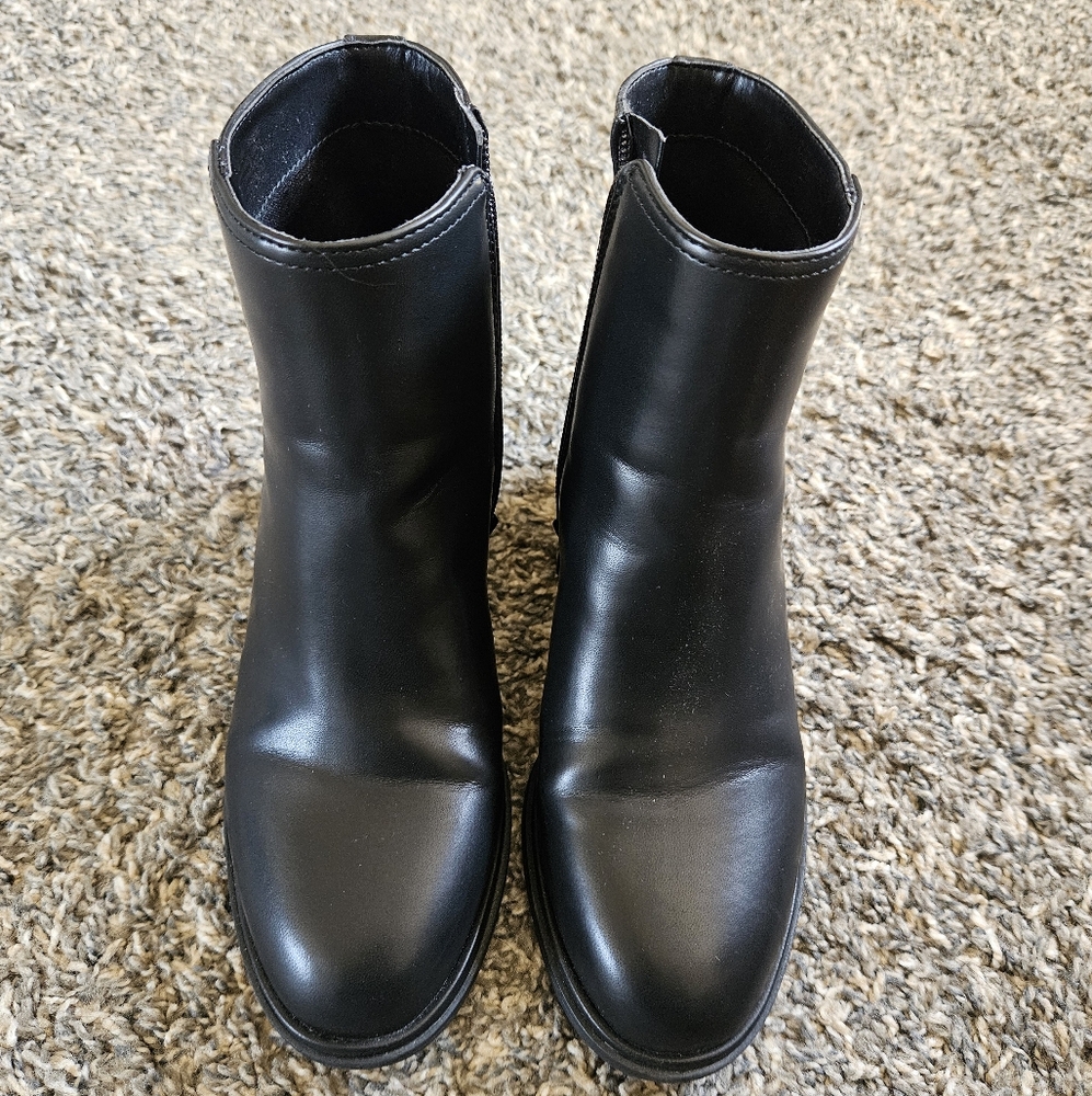 Kelly & Katie Black Ankle Boots